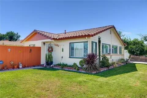 Exterior - 1802 E 53rd, Long Beach, CA 90805 photo 1 of 8