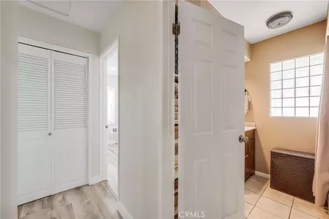 Entry Way - 1802 E 53rd, Long Beach, CA 90805 photo 1 of 1