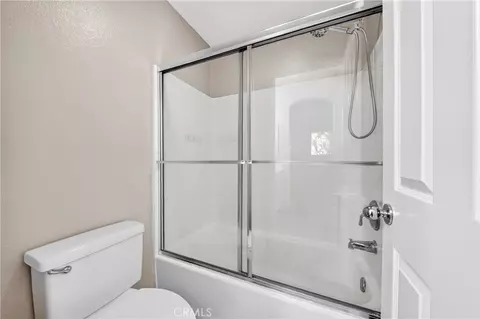 Bath - 1314 Sheller, Fullerton, CA 92833 photo 2 of 3