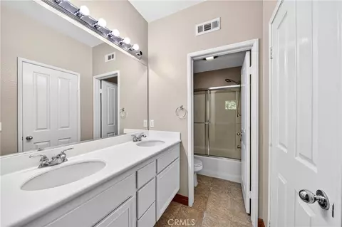 Bath - 1314 Sheller, Fullerton, CA 92833 photo 1 of 3