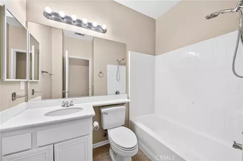 Bath - 1314 Sheller, Fullerton, CA 92833 photo 3 of 3