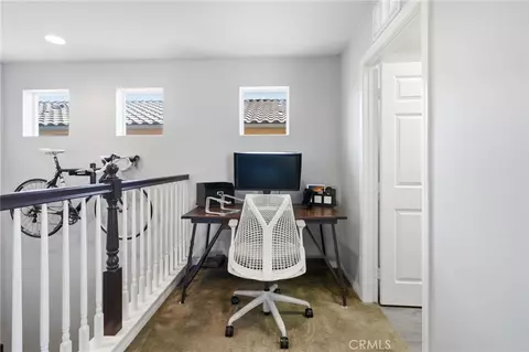 Entry Way - 7181 Enclave Dr, Eastvale, CA 92880 photo 2 of 4