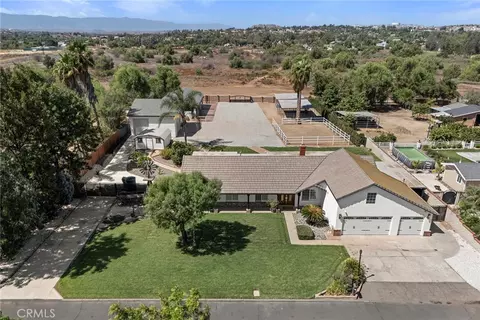 View/Area - 17411 Kaison Cir, Riverside, CA 92508 photo 1 of 6