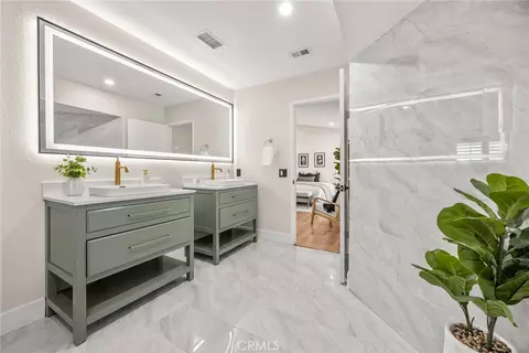 Bath - 17411 Kaison Cir, Riverside, CA 92508 photo 4 of 5