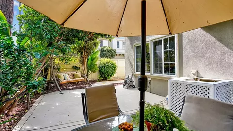Exterior - 933 Somerville, Irvine, CA 92620 photo 4 of 6