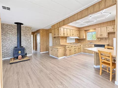 2142 Cbs Ln, Pinon Hills, CA 92372 photo 11