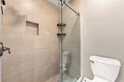Bath - 4900 E Chapman Ave #50, Orange, CA 92869 photo 3 of 3