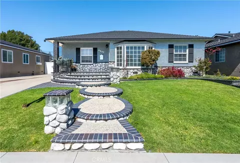 6209 Elsa St, Lakewood, CA 90713