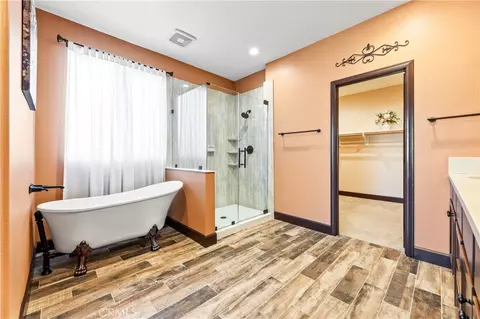 Bath - 30583 Red Cloud Way, Menifee, CA 92584 photo 2 of 5