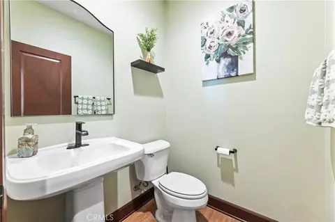 Bath - 30583 Red Cloud Way, Menifee, CA 92584 photo 5 of 5