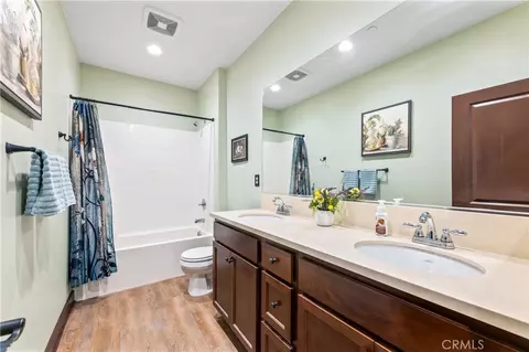 Bath - 30583 Red Cloud Way, Menifee, CA 92584 photo 4 of 5