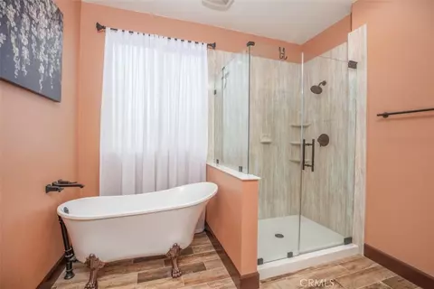 Bath - 30583 Red Cloud Way, Menifee, CA 92584 photo 1 of 2