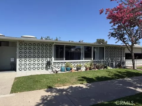 1241 Knollwood Rd #46-D, Seal Beach, CA 90740
