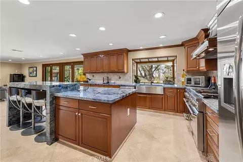 Kitchen - 6865 E Georgetown, Anaheim, CA 92807 photo 4 of 6