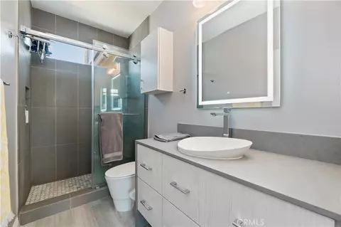 Bath - 17307 Blue Ridge Ct, Riverside, CA 92503 photo 7 of 7
