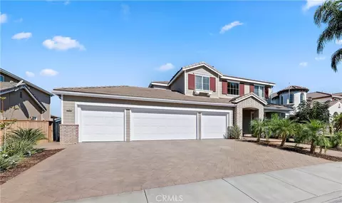 Exterior - 17307 Blue Ridge Ct, Riverside, CA 92503 photo 3 of 12
