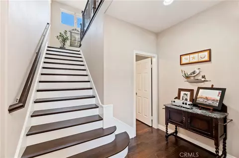 Entry Way - 17307 Blue Ridge Ct, Riverside, CA 92503 photo 2 of 8