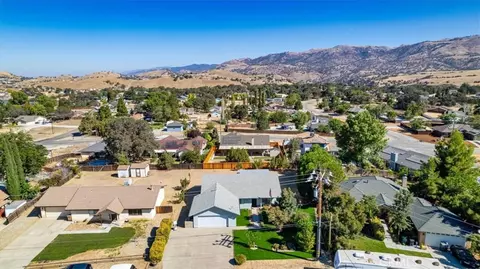View/Area - 19613 Meadows Rd, Tehachapi, CA 93561 photo 1 of 14