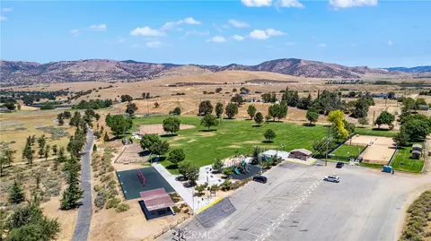View/Area - 19613 Meadows Rd, Tehachapi, CA 93561 photo 8 of 14