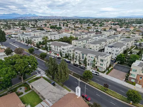 View/Area - 10670 Paramount Blvd, Downey, CA 90241 photo 4 of 4