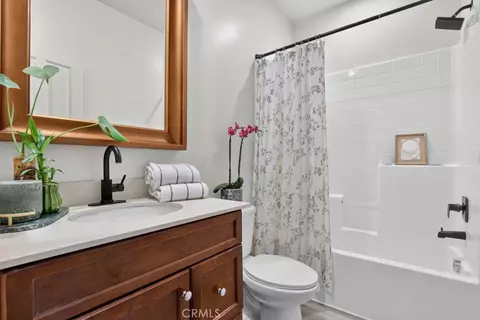 Bath - 10670 Paramount Blvd, Downey, CA 90241 photo 3 of 4