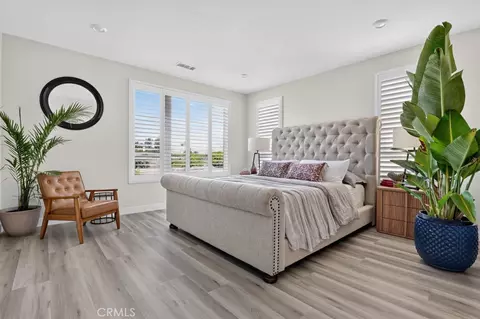 Bedroom - 10670 Paramount Blvd, Downey, CA 90241 photo 4 of 6