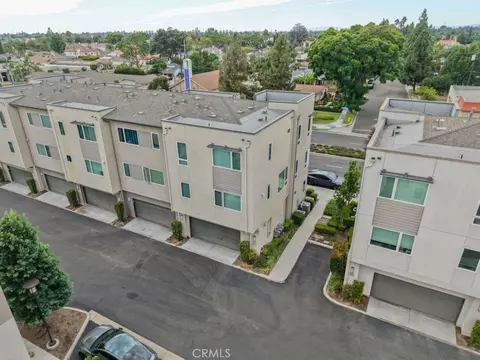 View/Area - 10670 Paramount Blvd, Downey, CA 90241 photo 3 of 4