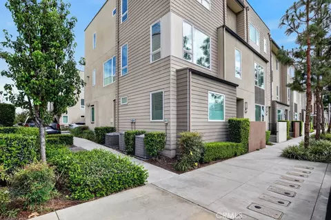 Exterior - 10670 Paramount Blvd, Downey, CA 90241 photo 1 of 2