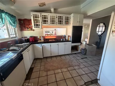 Kitchen - 3405 E Harding, Long Beach, CA 90805 photo 1 of 1