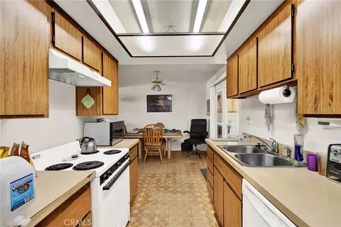 Kitchen - 1115 W Ralston, Ontario, CA 91762 photo 2 of 4