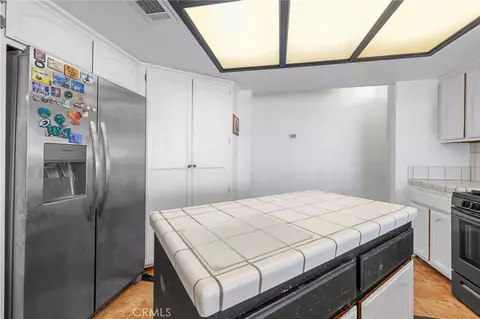 Kitchen - 17240 Candlewood, Apple Valley, CA 92307 photo 3 of 3