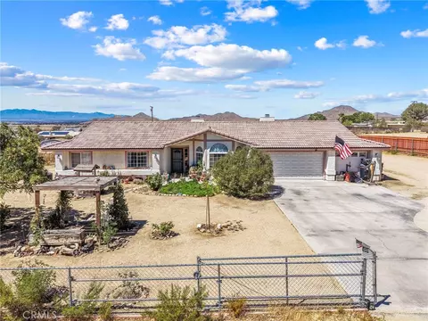Other - 17240 Candlewood, Apple Valley, CA 92307 photo 8 of 10