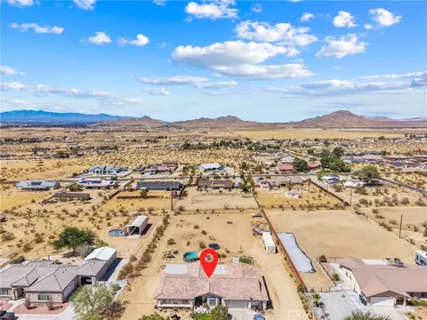 View/Area - 17240 Candlewood, Apple Valley, CA 92307 photo 4 of 7
