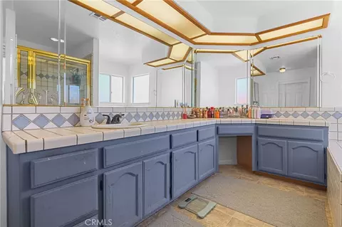 Bath - 17240 Candlewood, Apple Valley, CA 92307 photo 2 of 4