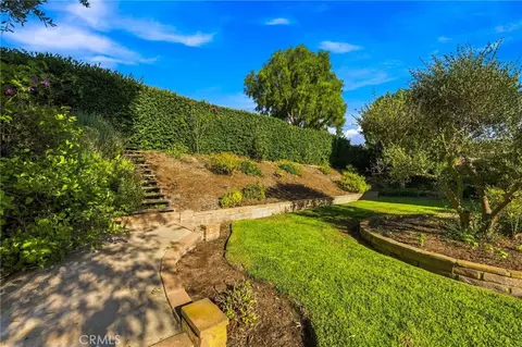 Exterior - 2762 Tern Cir, Costa Mesa, CA 92626 photo 3 of 4
