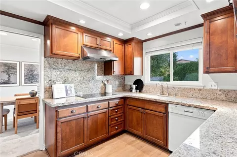 Kitchen - 2762 Tern Cir, Costa Mesa, CA 92626 photo 2 of 3