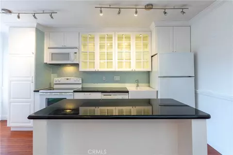 Kitchen - 1329 E 1st #40, Long Beach, CA 90802 photo 1 of 2