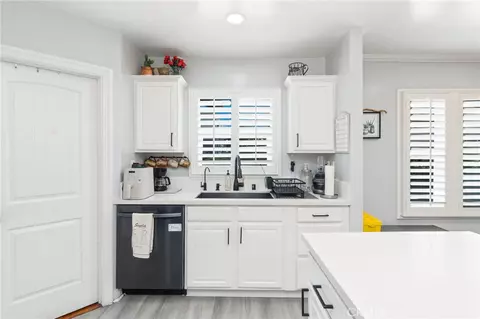 Kitchen - 1510 Sherman Pl, Long Beach, CA 90804 photo 2 of 3