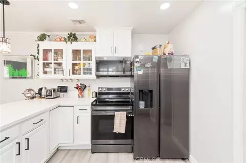 Kitchen - 1510 Sherman Pl, Long Beach, CA 90804 photo 1 of 3