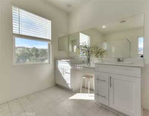 Bath - 24655 Acadia, Corona, CA 92883 photo 2 of 3