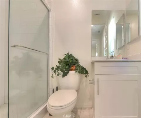 Bath - 24655 Acadia, Corona, CA 92883 photo 1 of 4