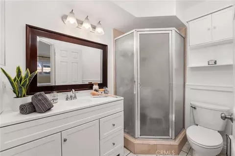 Bath - 3139 E Chapman #3B, Orange, CA 92869 photo 1 of 1