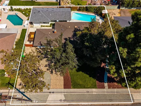 View/Area - 1209 E Walnut, Orange, CA 92867 photo 1 of 4