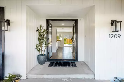 Entry Way - 1209 E Walnut, Orange, CA 92867 photo 1 of 5