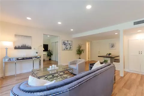 Living - 455 Purdy, Placentia, CA 92870 photo 2 of 5