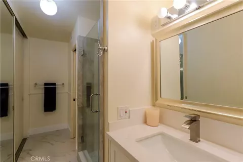 Bath - 455 Purdy, Placentia, CA 92870 photo 5 of 6