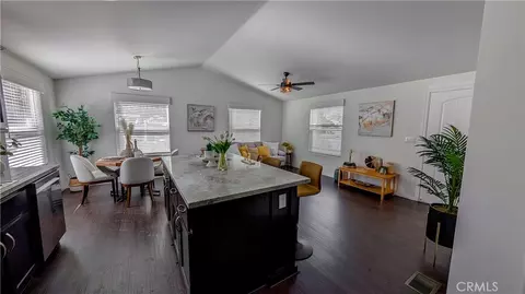 400 E Arbor St #1, Long Beach, CA 90805 photo 3