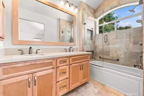 Bath - 4732 Via Escala, Oceanside, CA 92056 photo 3 of 4
