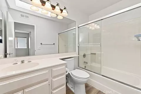 Bath - 4732 Via Escala, Oceanside, CA 92056 photo 2 of 4