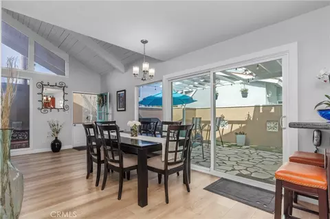 Dining - 5359 E Appian Way, Long Beach, CA 90803 photo 2 of 2